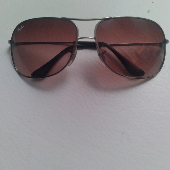 Authentic Ray-Ban Sunglasses Like New in Mint Condition RB3267 004/13 - Picture 2 of 4